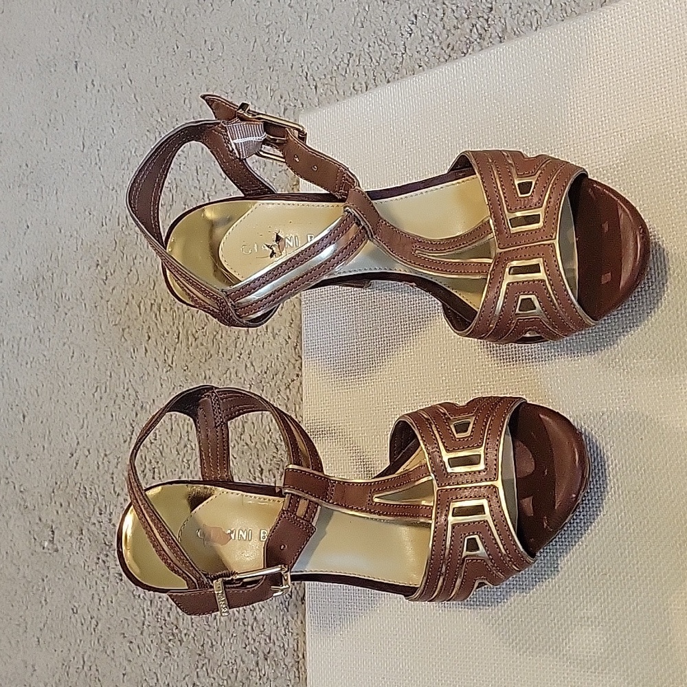 Gianni Bini women's size 10M heels